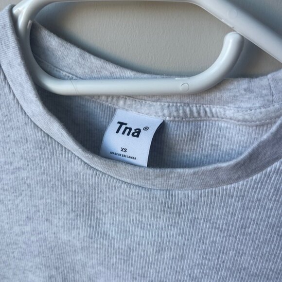 TNA ribbed cropped tank XS 🩶 - Picture 3 of 5